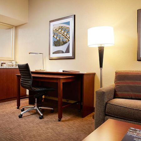 שרונוויל Doubletree Suites By Hilton Hotel Cincinnati - Blue Ash מראה חיצוני תמונה