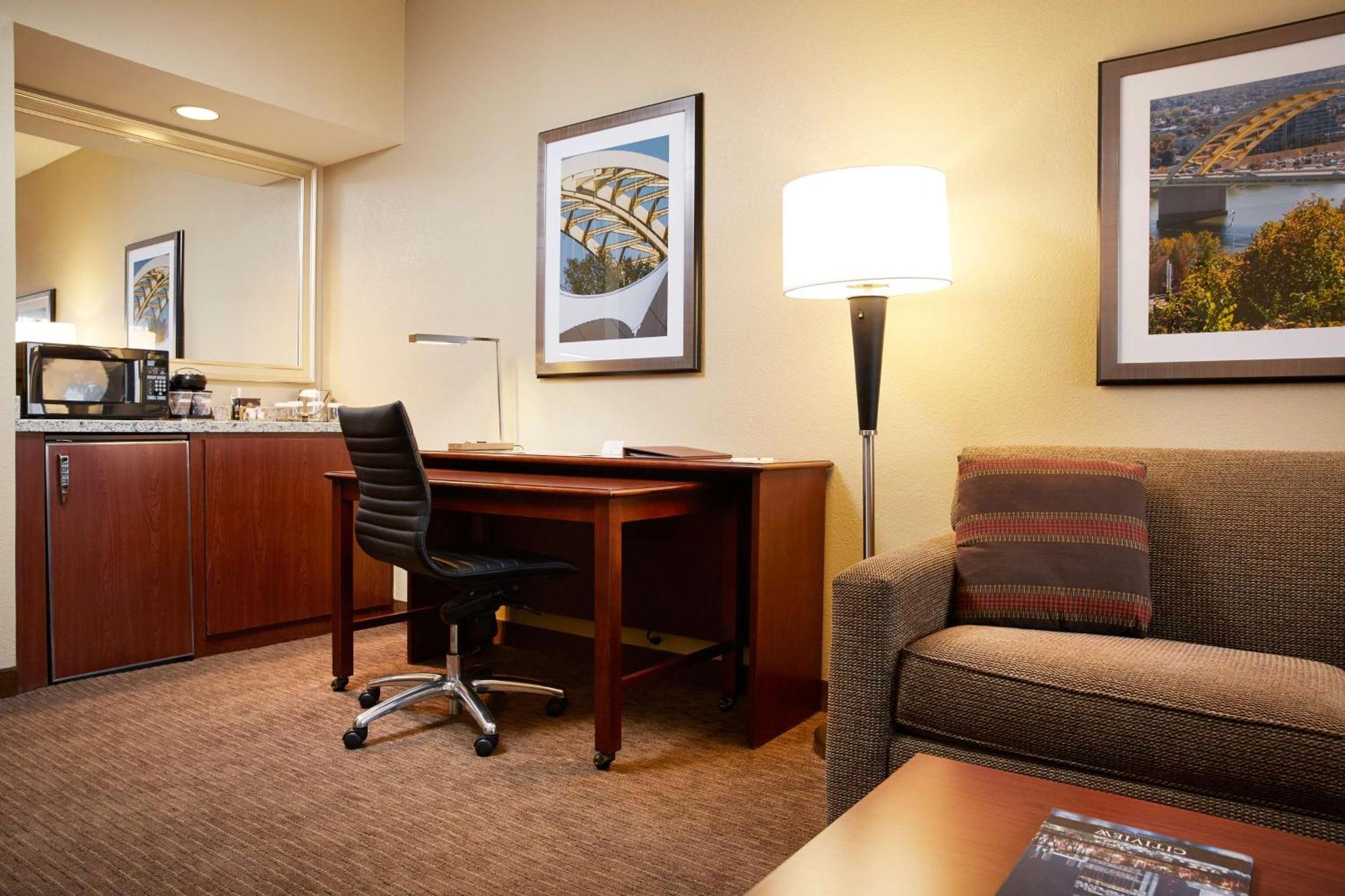 שרונוויל Doubletree Suites By Hilton Hotel Cincinnati - Blue Ash מראה חיצוני תמונה