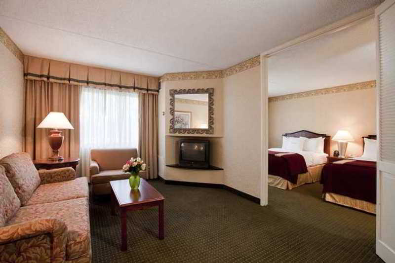 שרונוויל Doubletree Suites By Hilton Hotel Cincinnati - Blue Ash חדר תמונה